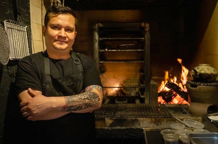 Humo Negro - Chef at the open fire