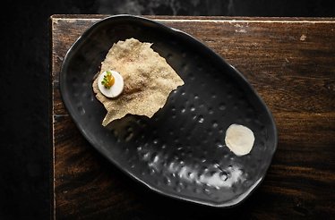 Humo Negro - Signature plating