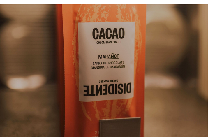 Colombian cacao chocolate bar packaging.
