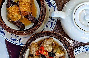 Steamed pork ribs with fermented black beans and fried bean curd skin rolls.