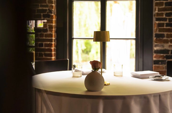 Elegant dining room at Restaurant De Ölliemölle in Borculo.