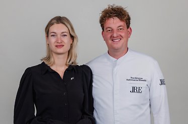 Hosts of the exclusive Restaurant De Ölliemölle experience.
